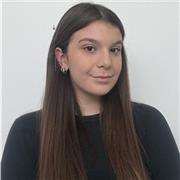 Soy estudiante de Traducción e Interpretación y nativa italiana. Ofrezco clases de italiano, inglés y castellano.